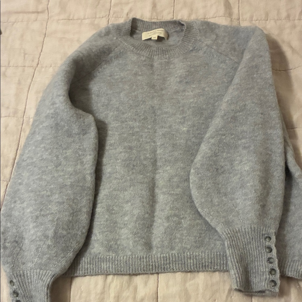 Sezane jumper crewneck lightly worn size xs grey in colour